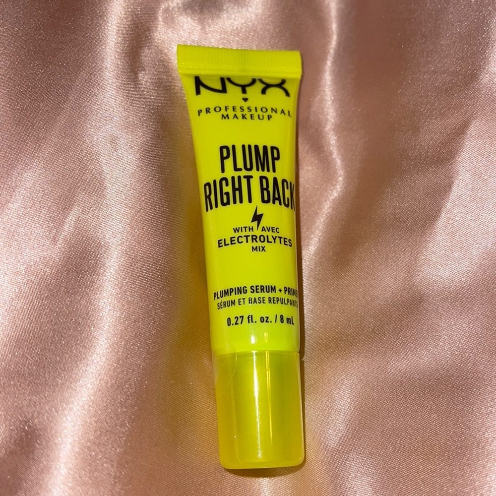 5/$25 🖤 NYX Plump Right Back Serum + Primer
